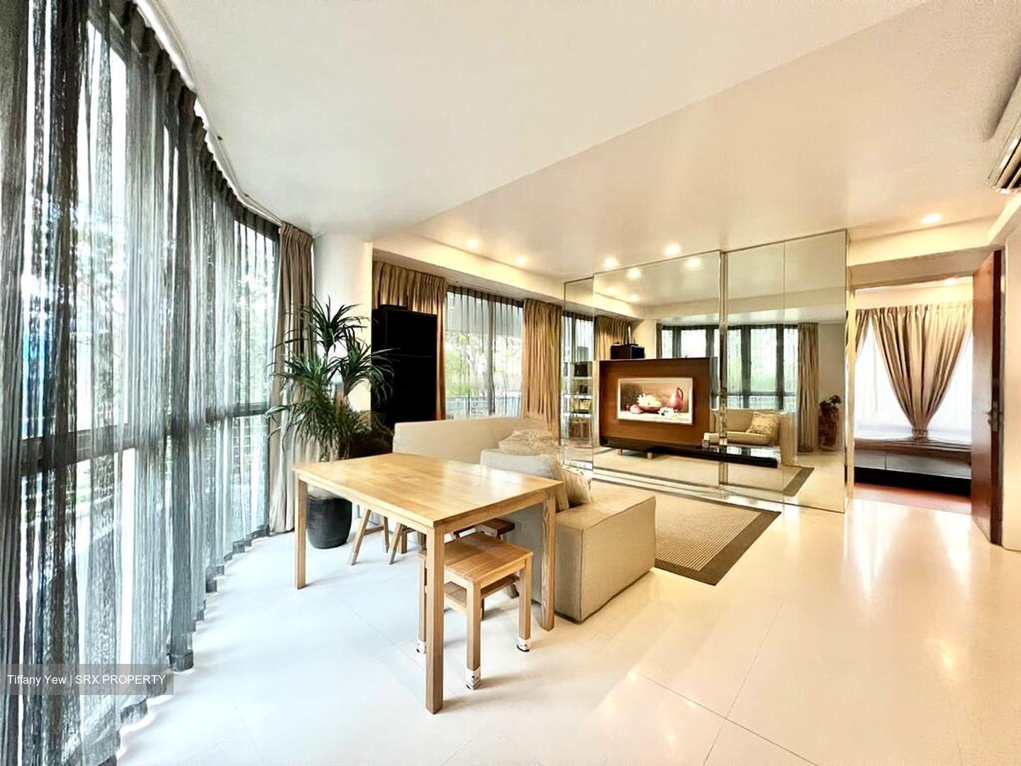 Emily Residence (D9), Apartment #560292061